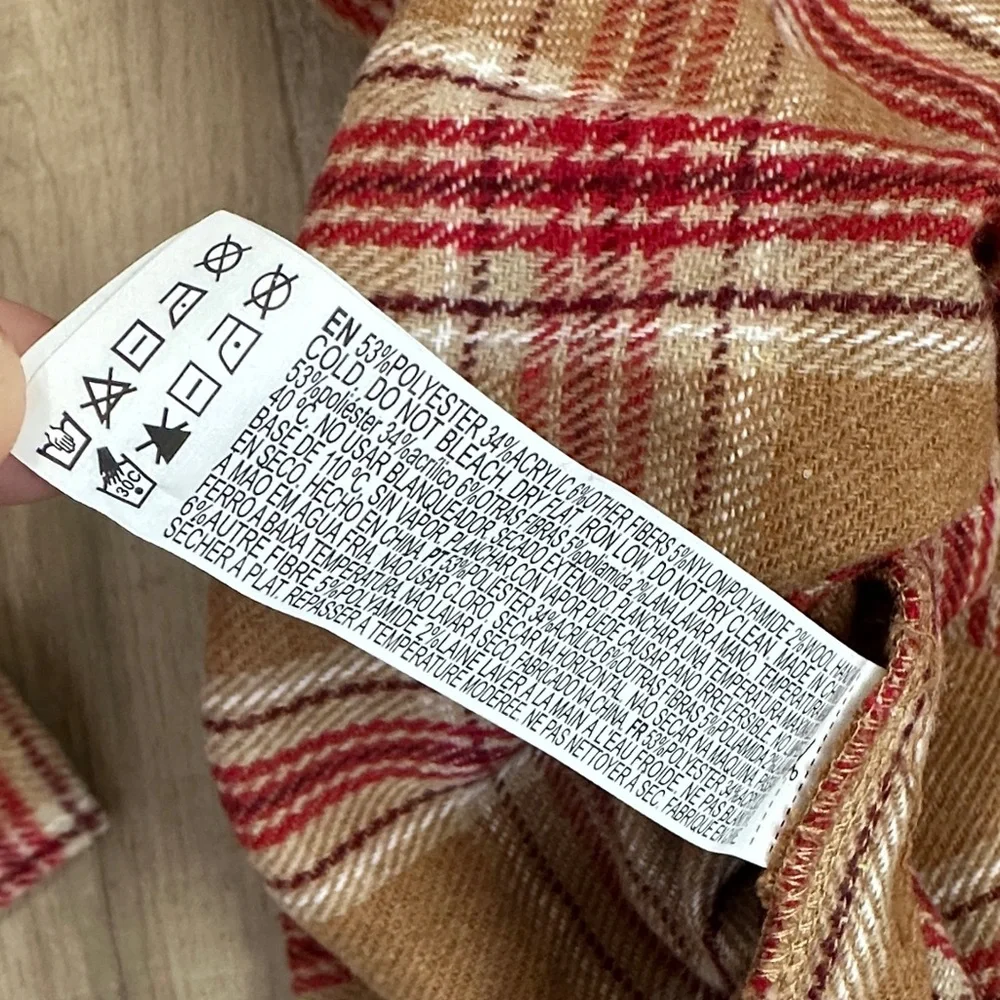 Forever 21 Plaid fleece Button-Up oversized Jacket size medium BNWT - Picture 9 of 10